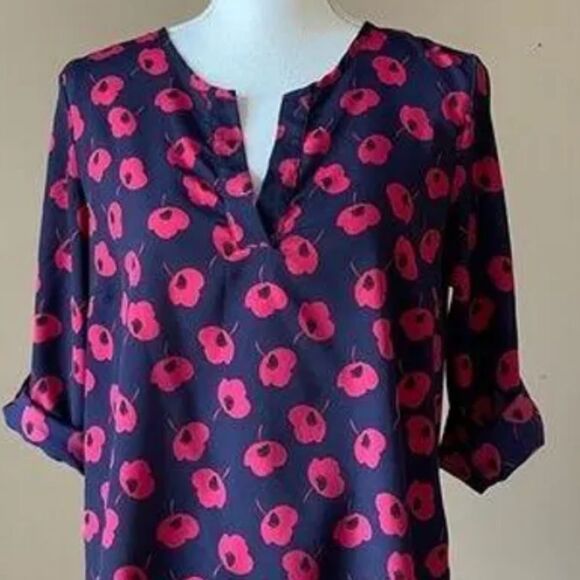 41 Hawthorn (Stitch Fix) navy blue long sleeve blouse w/ red poppy design, M - Picture 6 of 8